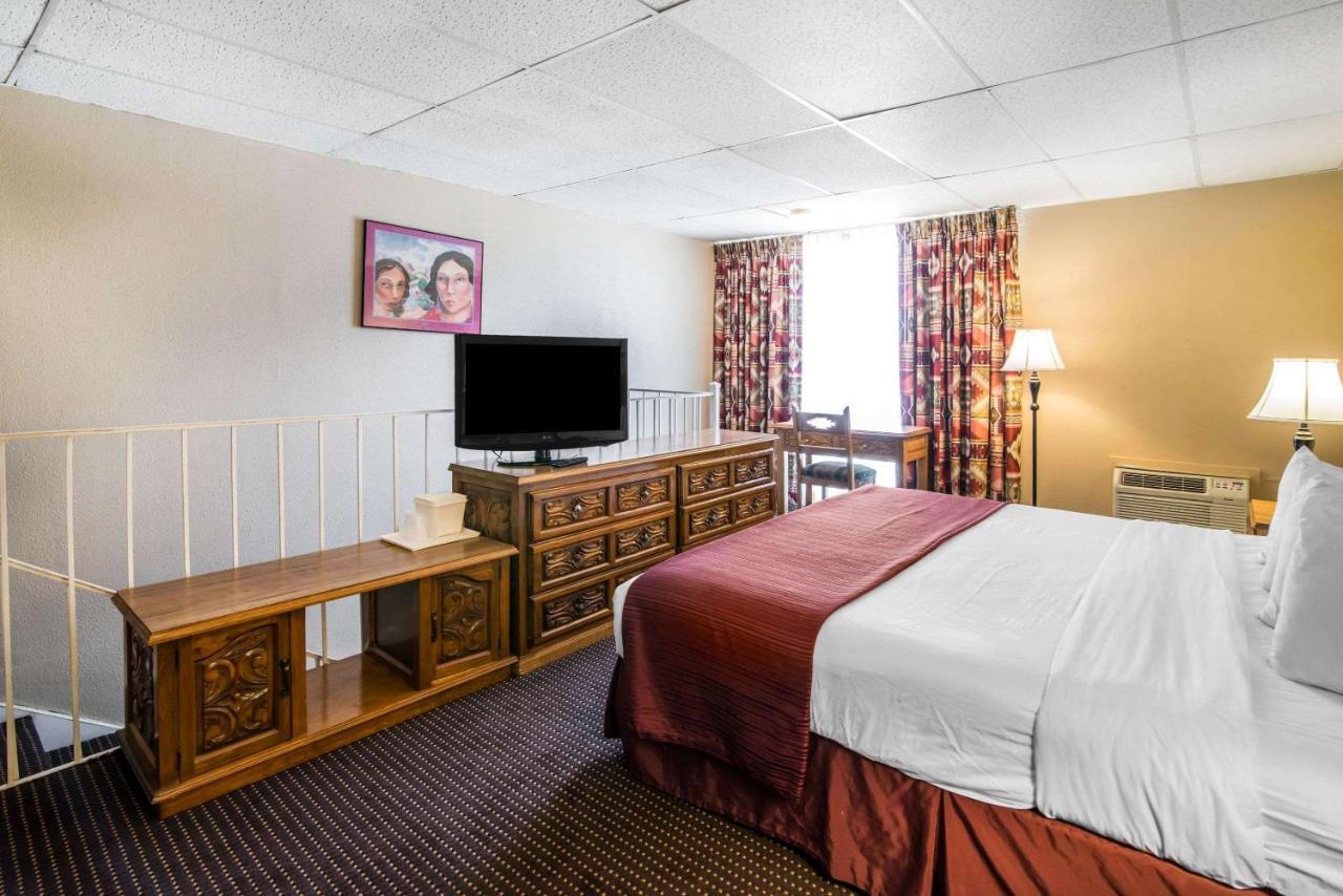 Quality Inn Taos Esterno foto