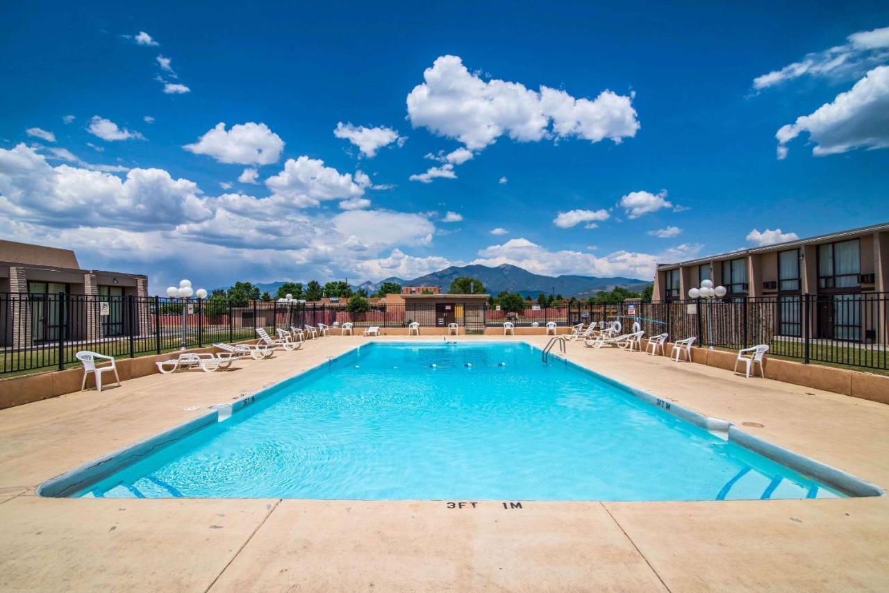 Quality Inn Taos Esterno foto